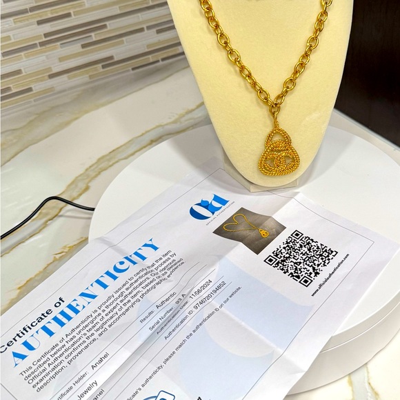 Vintage CHANEL CHUNKY CC 24K plated long Necklace in pristine condition with COA - Picture 5 of 5